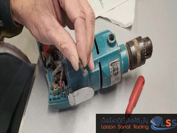 نصب زغال جدید و بستن قطعات